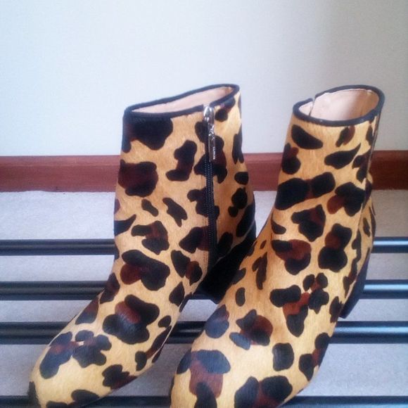 SCHUTZ Women's Mery BOLD LEOPARD Print Boot NEW - Picture 6 of 7